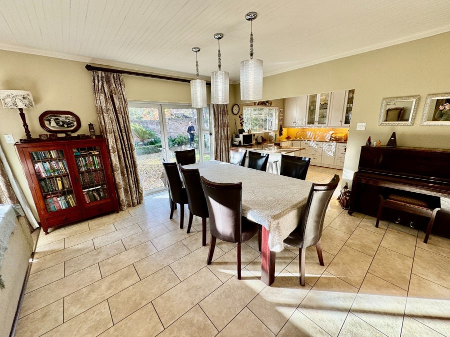 5 Bedroom Property for Sale in Van Der Hoff Park North West